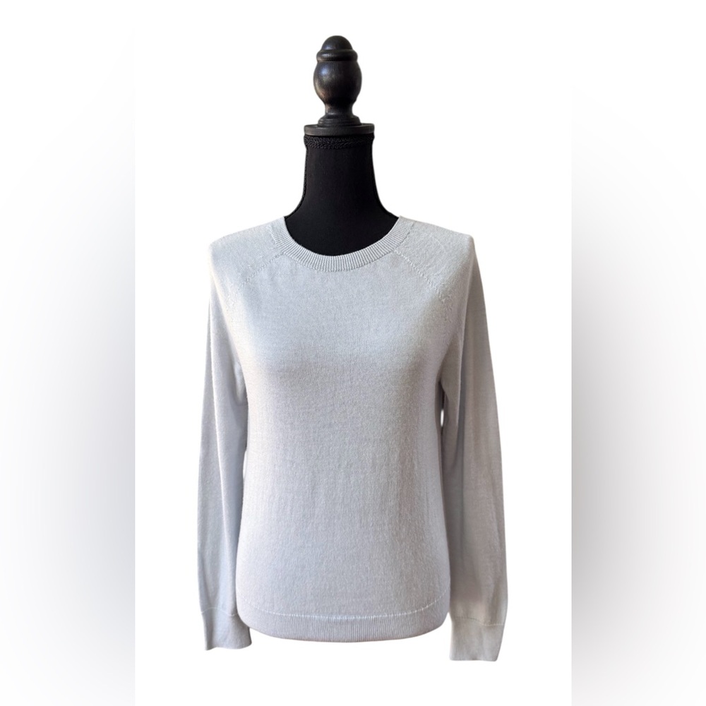 Banana Republic Light Pale Blue Long Sleeve 100% Merino Wool Sweater